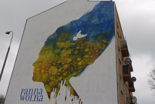 Panna Wolna, Mural na Targówku. Fot. Roman Soroczyński